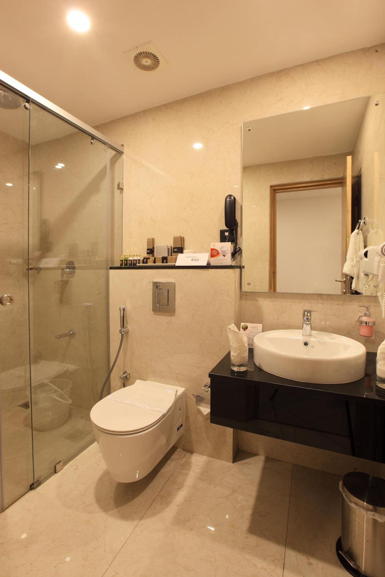 Hotel Prince Kaladi ภายนอก รูปภาพ
